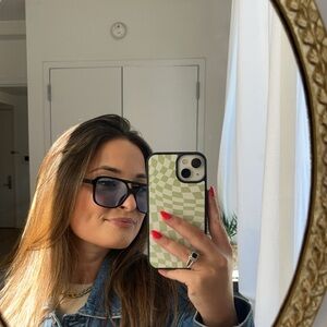 Meet your Posher, Alyssa